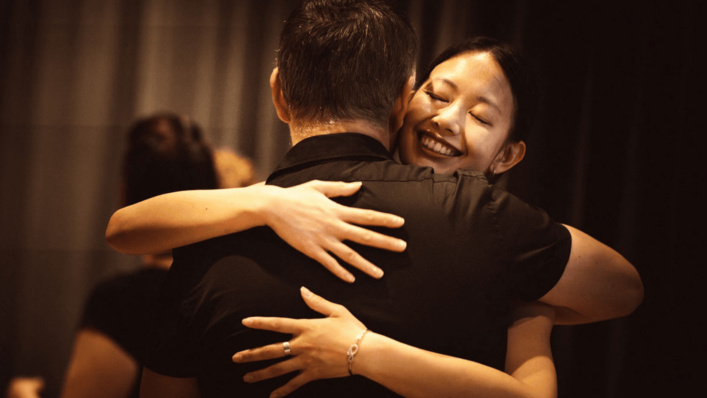 Couple dancing Argentine tango at Tango Flow in Munich